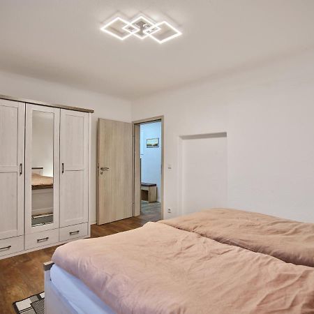 Gaeste- Und Ferienwohnung In Der Sportstadt Riesa Exterior photo