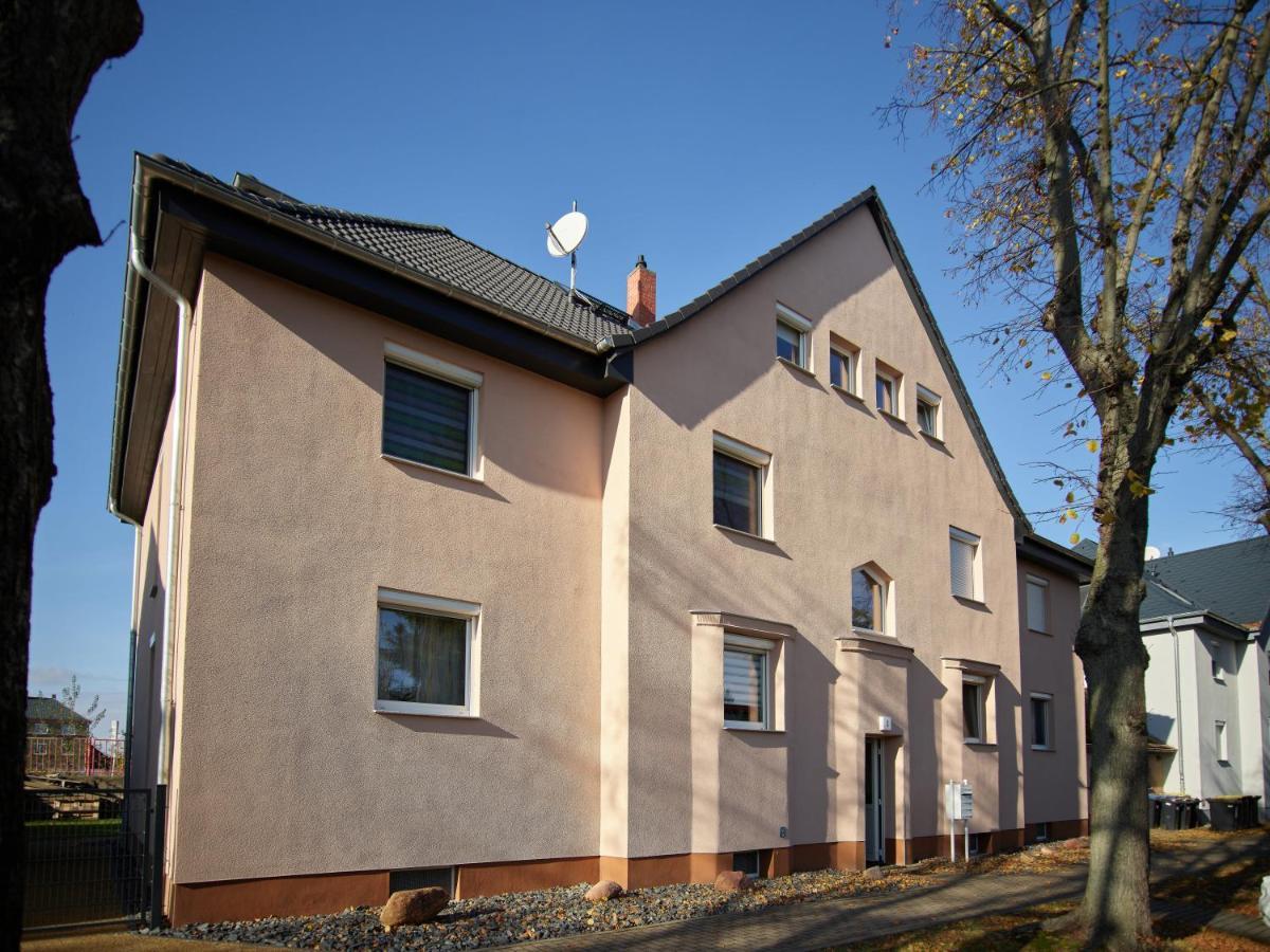Gaeste- Und Ferienwohnung In Der Sportstadt Riesa Exterior photo